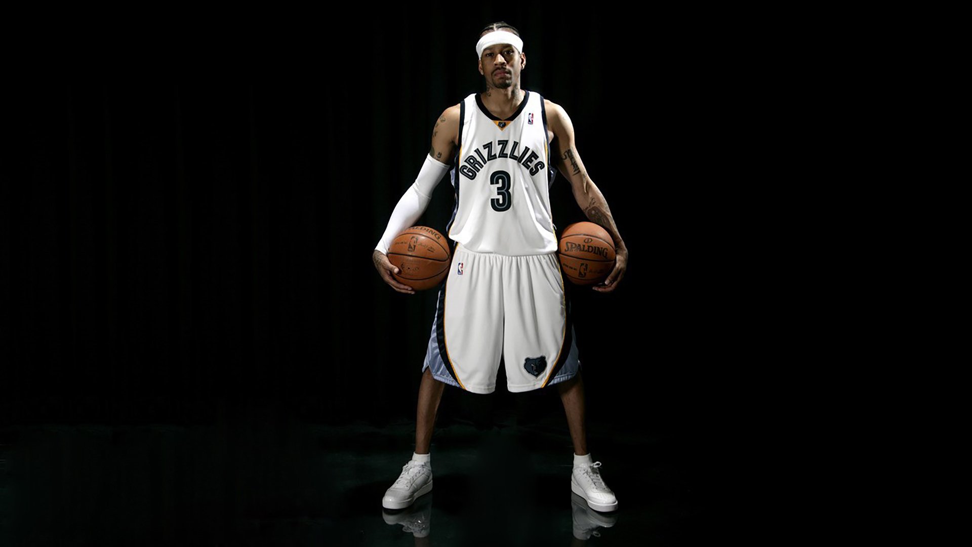 英超“铁血战术”引热议:谁能笑到最后?